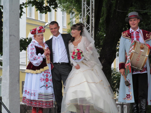 Ансамбль народной песни «Прыпеўка» участвовал в межрегиональном празднике народной песни в Смоленске