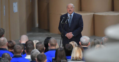 «Это сделано специально. Чтобы надавить на Беларусь» – Лукашенко о разногласиях с Россией по нефти и газу «Это сделано специально. Чтобы надавить на Беларусь» – Лукашенко о разногласиях с Россией по нефти и газу