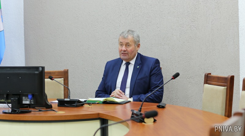 Руководитель Могилевского района Олег Чикида встретился с перспективными представителями аграрного сектора