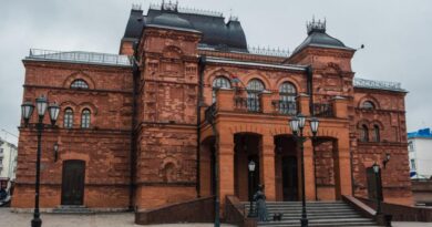 Вот какие спектакли покажут во время театрального форума «М.@rt.контакт-2023» Вот какие спектакли покажут во время театрального форума «М.@rt.контакт-2023»