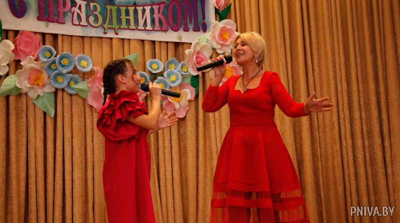 Педагогов Могилевского района поздравили с Днем учителя. ФОТО