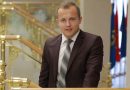 Замдиректора по учебной работе Межисетской средней школы:  В школах есть все современное оборудование, необходимое для образовательного процесса. Надобности в телефоне у детей нет