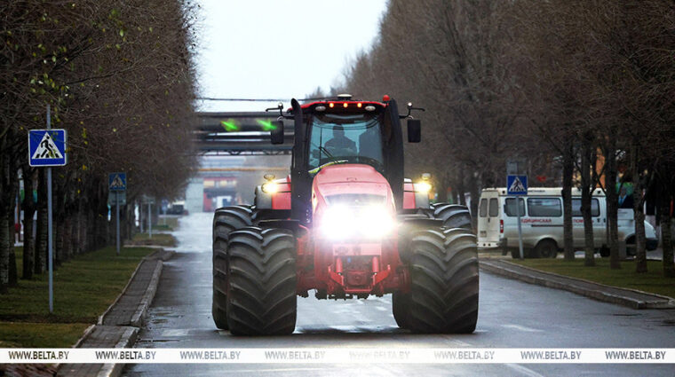 Упрощены административные процедуры для владельцев тракторов и самоходных машин