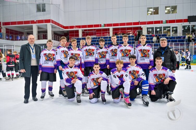 «Кадинские львы» достойно сыграли на финальных республиканских соревнованиях «Золотая шайба». Рассказываем, каких результатов добились юные спортсмены