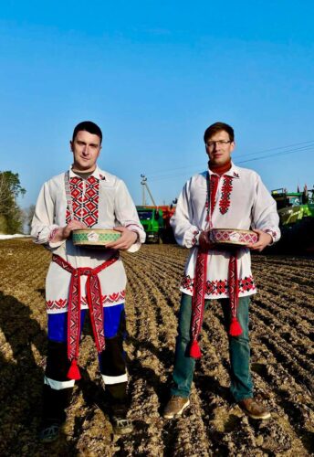 «Засевки» провели на поле «Серволюкс Агро»