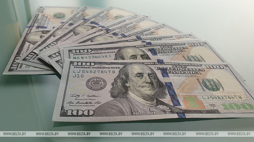 В Минске школьник украл у родителей друга $3,2 тыс. и потратил на телефон и такси бизнес-класса