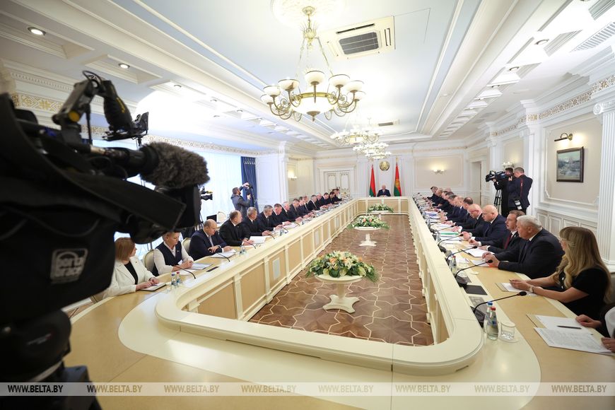 Лукашенко назвал инициативу «Один район — один проект» стратегической задачей в региональном развитии