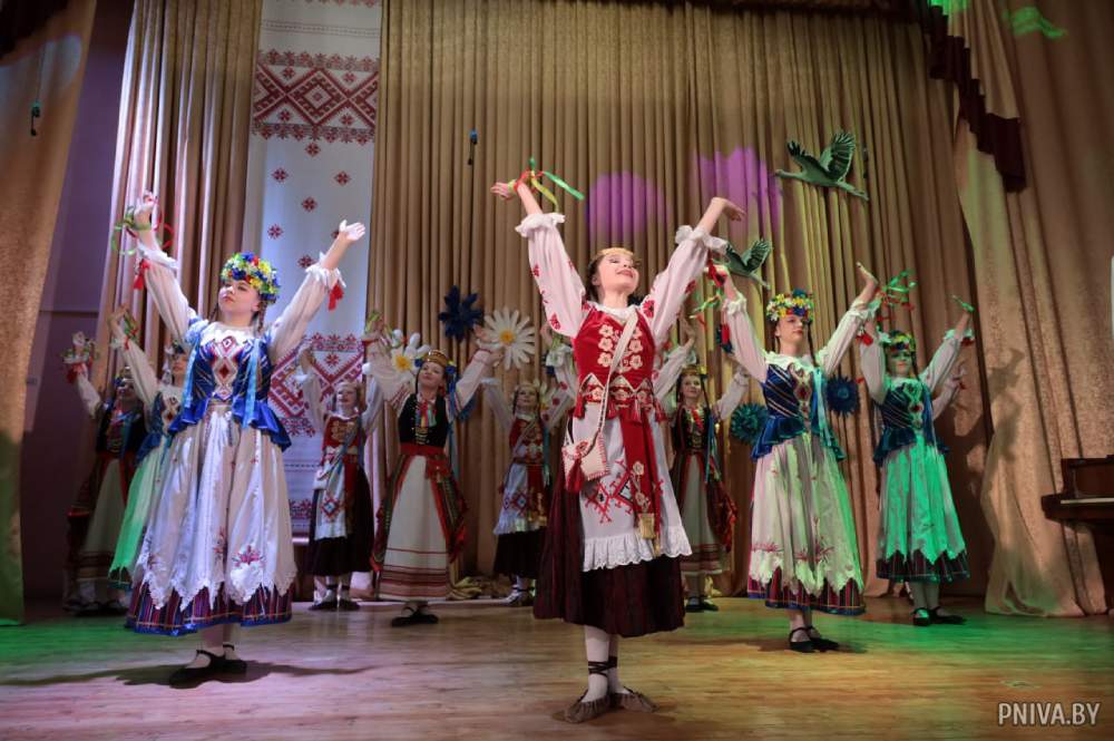 Яркий финал учебного года: в Могилевской районной детской школе искусств прошел концерт «Беларусь – мое вдохновение»