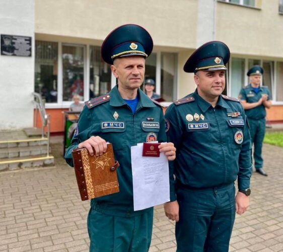 Владимир Васильков о 26 годах службы, привычке просыпаться по тревоге и рыбалке вместо огня