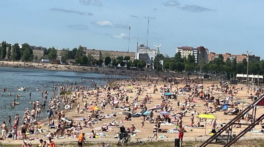 Женщину и девятилетнюю девочку спасли на Святом озере в Могилеве