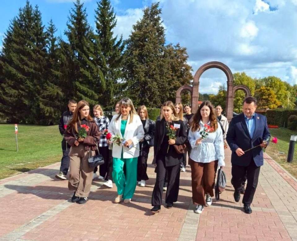 Молодые специалисты соцзащиты Могилевщины обменялись опытом и посетили памятные места