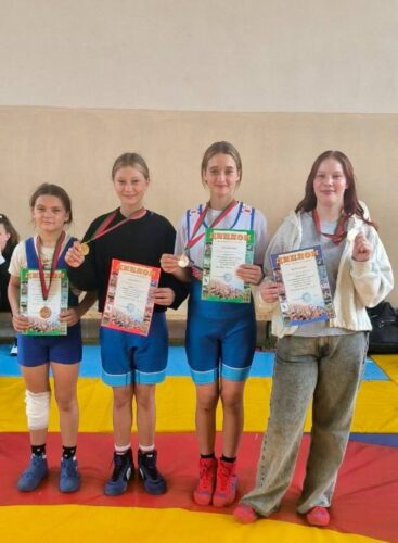 Команда Могилевского района вошла в тройку сильнейших на областных Олимпийских днях молодёжи по вольной борьбе
