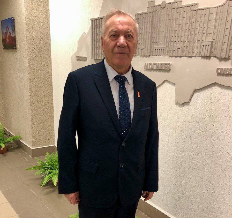 К 30-летию белорусского парламентаризма: Александр Розганов – о пути в депутаты, деятельности парламентариев и работе на земле